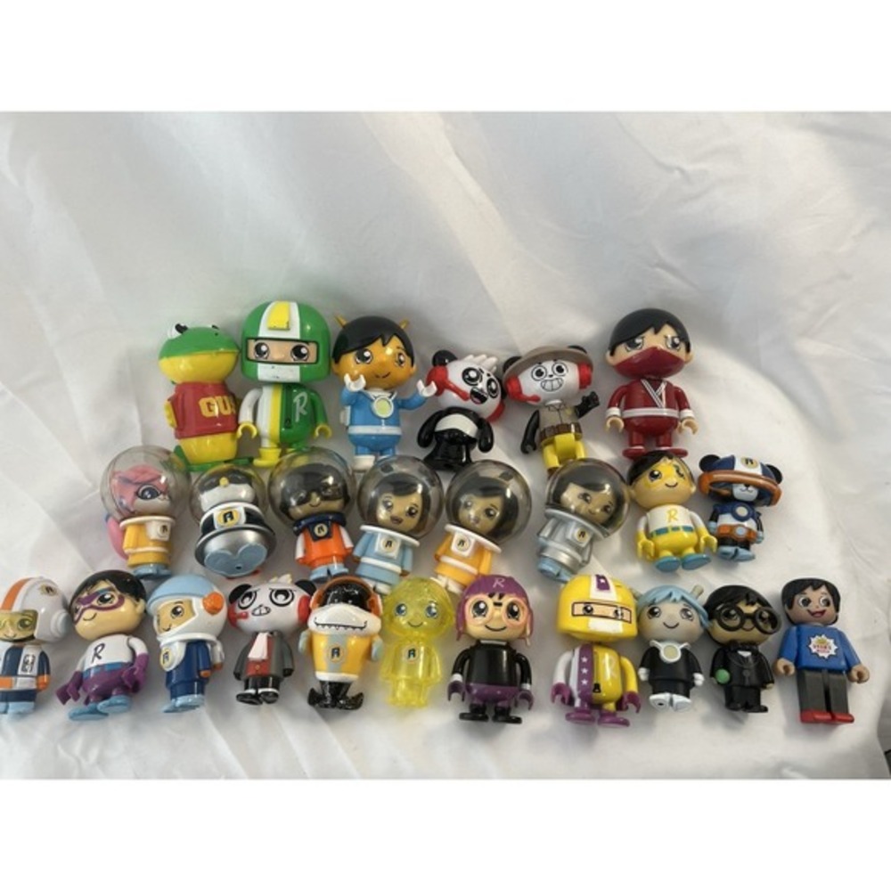 Ryans‎ World Figures LOT Collector's Mixed Lot of +38 Toys Ryan's World 3"